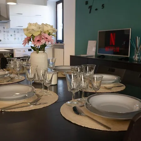 Piazza San Secondo-dimora Con Terrazza- Wi-fi E Ac Apartman