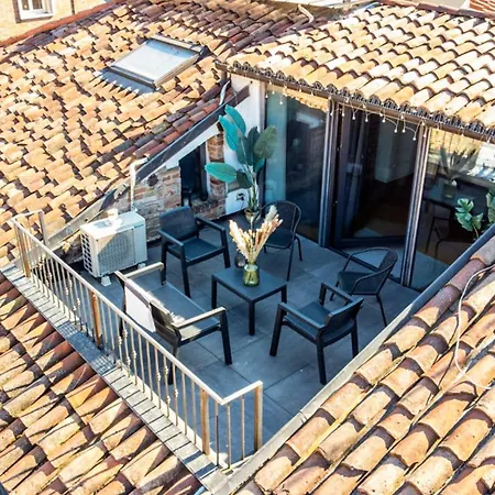 Piazza San Secondo-Dimora Con Terrazza Wi-Fi E Ac