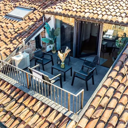 Piazza San Secondo-dimora Con Terrazza- Wi-fi E Ac