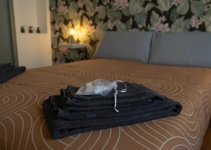 Апартаменты Piazza San Secondo-dimora Con Terrazza- Wi-fi E Ac