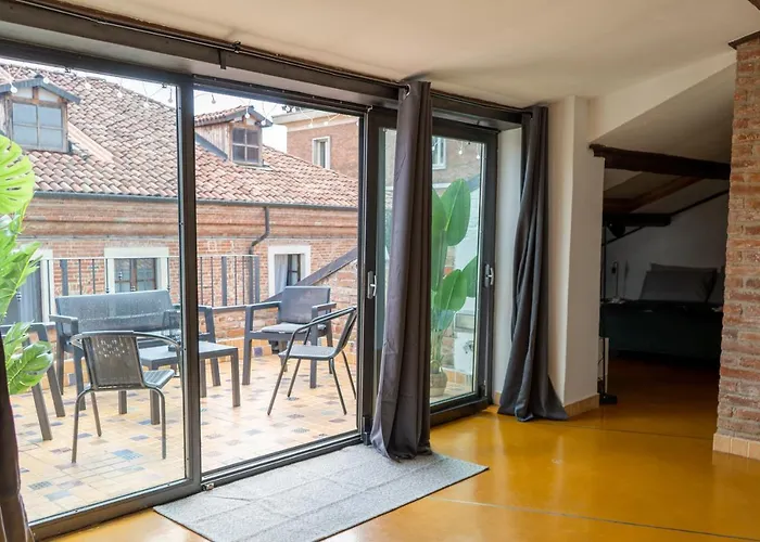 Piazza San Secondo-dimora Con Terrazza- Wi-fi E Ac