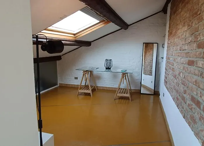 Piazza San Secondo-dimora Con Terrazza- Wi-fi E Ac *