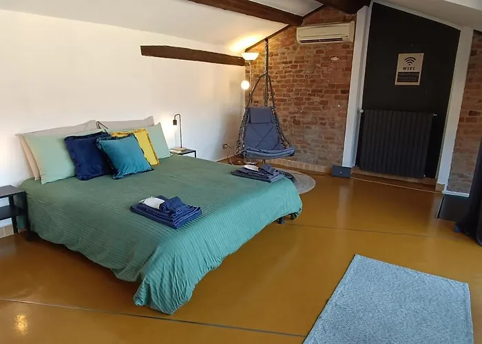 Piazza San Secondo-dimora Con Terrazza- Wi-fi E Ac Апартаменты