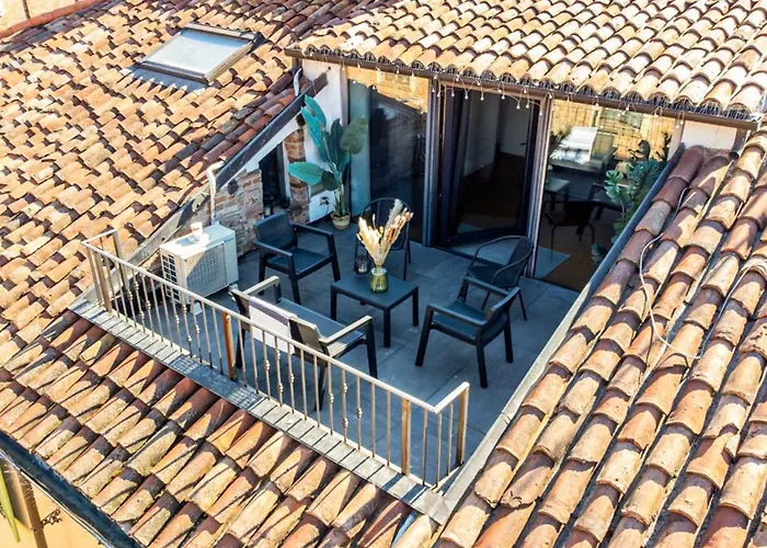 Piazza San Secondo-dimora Con Terrazza- Wi-fi E Ac